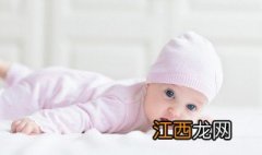 四个月的宝宝吐泡泡是肺炎吗 四个月的宝宝吐泡泡是肺炎吗?