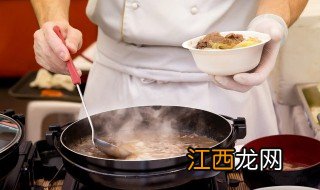 鸽子汤放什么食材 鸽子汤放什么食材好