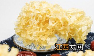 银耳汤里面可以放什么食材 银耳汤里面放什么食材好