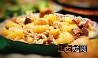 焖猪肉放什么食材 焖猪肉放什么材料