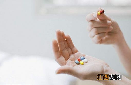 吃药的注意事项(4条 吃药千万别犯这些小错误！