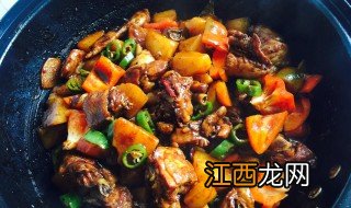 土豆炖鸡块最简单做法 土豆炖鸡块的家常做法介绍