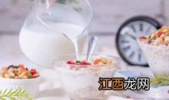 儿童喝奶粉好还是喝纯牛奶好