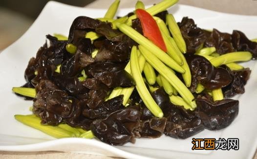 与黄花菜相克的食物 吃错了很危险哦