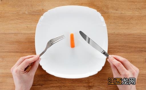 不吃晚饭和吃撑哪个后果更严重 答案你一定意想不到