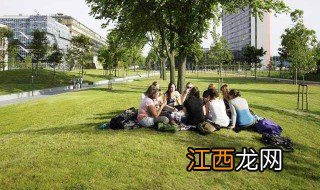 怎样的家庭可申请大学生救助款