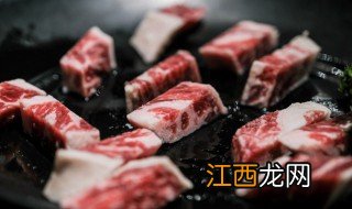 如何判断新鲜大肉 如何判断新鲜大肉的好坏