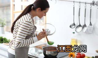 冬瓜和新鲜莲子煲汤可以吗 冬瓜汤可以放莲子吗