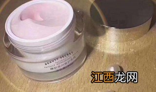 涂含玻尿酸的乳霜有用吗女生 涂含玻尿酸的乳霜有用吗