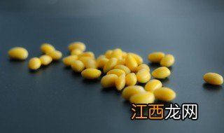 乌鸡黄豆煲汤可以吗，乌鸡放黄豆煲可以吗