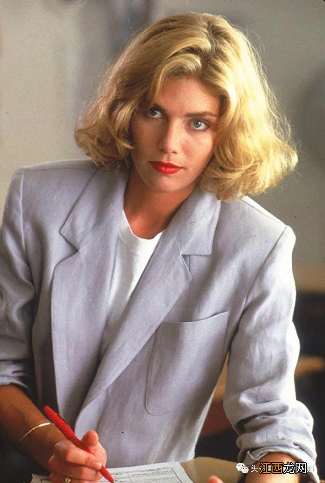 烂番茄100%!壮志凌云2开分,第一部女主抱怨没找她:我老了胖了