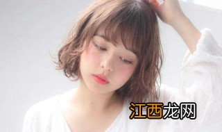 40岁洋气短发怎么穿衣服好看 40岁洋气短发怎么穿衣