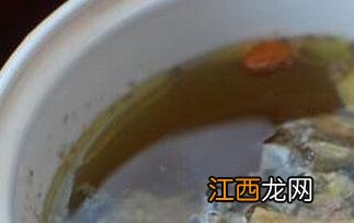 乌鸡炖榴莲的做法和功效