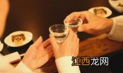 爱喝酒的男人什么心理周小鹏 爱喝酒的男人什么心理