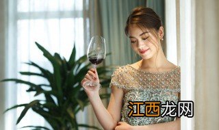 什么是甜白葡萄酒 什么是甜白葡萄酒的味道