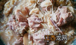 酸菜猪肉粉条的做法 美味的酸菜猪肉粉条做法
