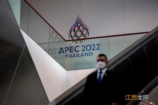 “一周内,西方受到东方三次警告”