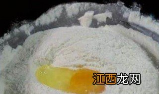 小油条香酥蓬松的做法