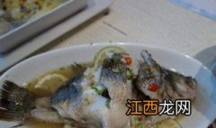 青柠蒸鲈鱼家常做法窍门 青柠蒸鲈鱼家常做法