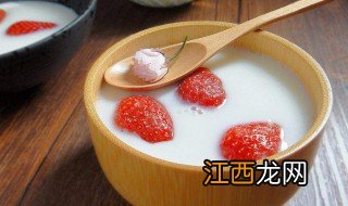 草莓牛奶汁做法 草莓牛奶汁用哪种牛奶