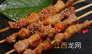 烤羊肉串的做法和配料配方 烤羊肉串的做法