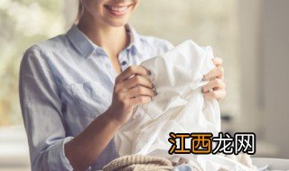 白醋洗白衣服的正确方法是什么 白醋洗白衣服的正确方法