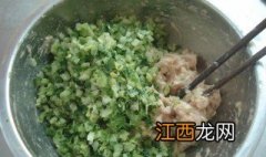 羊肉芹菜馅怎么调好吃没膻味 羊肉芹菜馅怎么调好吃