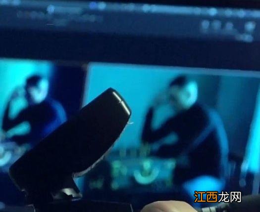 什么?梅西C罗同框照是PS出来的 可惜了这世界名画