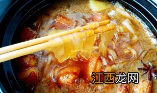 土豆炖粉条的家常做法 土豆炖粉条的烹饪技巧