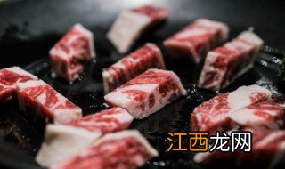 煲牛腩放什么材料好 煲牛腩放什么材料