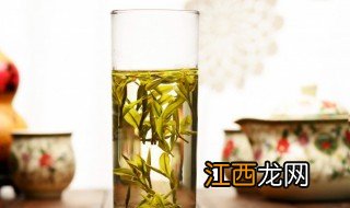 泡绿茶可以放枸杞吗? 绿茶叶泡茶可以放枸杞吗