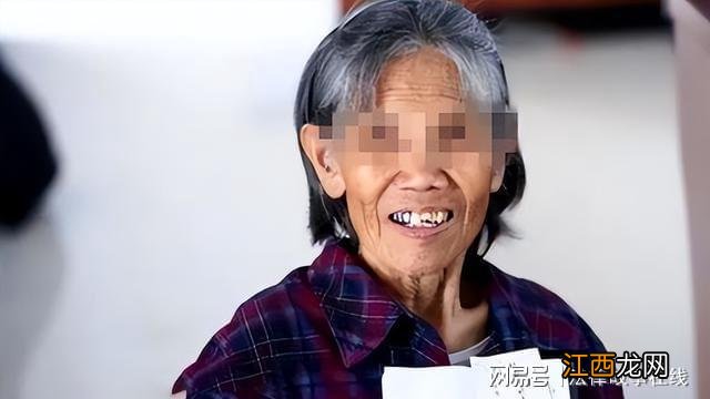 农村娃考上北大，全村资助学费，38年后报恩，一家盖一栋别墅