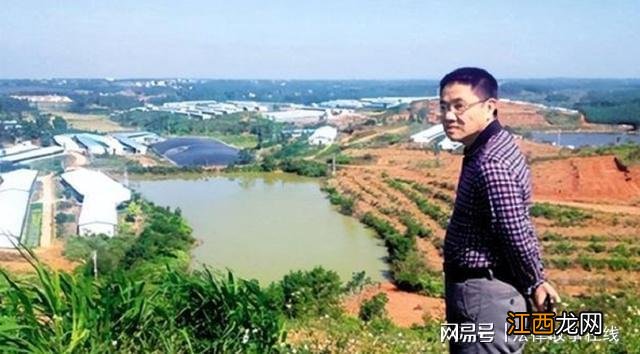 农村娃考上北大，全村资助学费，38年后报恩，一家盖一栋别墅