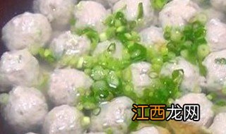 生汆丸子的做法 生汆丸子做法