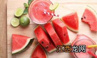 夏季可以吃什么解暑，夏季可以吃什么解暑的食物