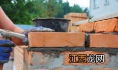 斜坡墙怎么砌视频 斜坡墙怎么砌