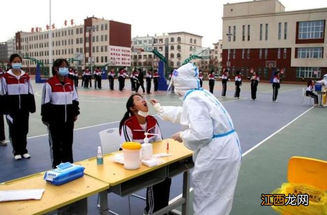 福建一地“疫情”再起，部分学校启动线上教学，家长倍感无奈