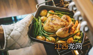 烤箱烤鸡腿锡纸要把肉包住吗 烤鸡胸肉要用锡纸包着吗